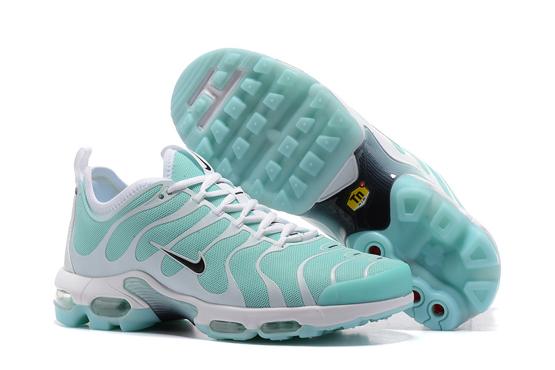 nike blanche et verte