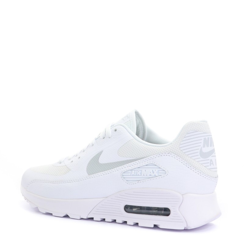 chaussure a scratch femme nike