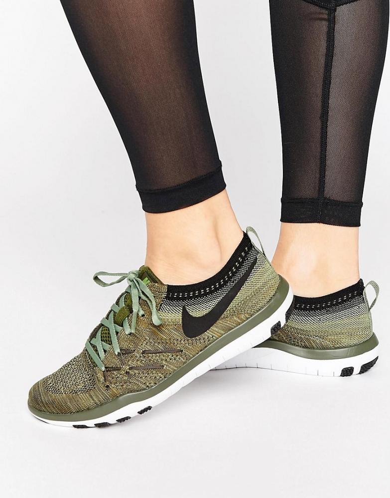 nike free femmes