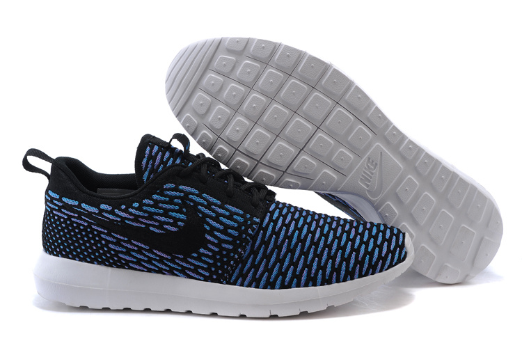 roshe run flyknit noir