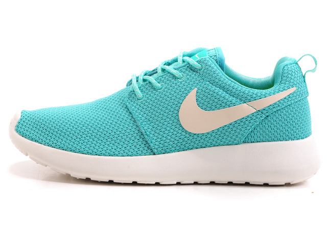 chaussure roshe run femme pas cher